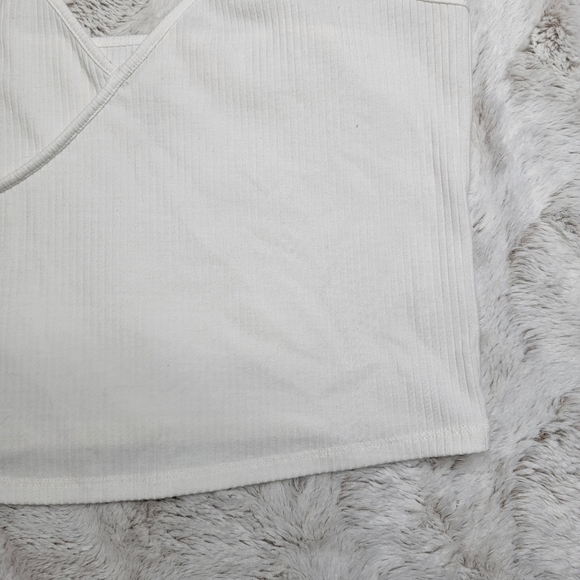 Basics By Pacsun White Ribbed V Neck Cami Tank Top Size L - Picture 7 of 11